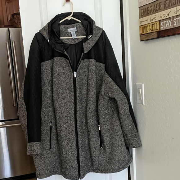 Plus size Women's Coat - Picture 1 of 4